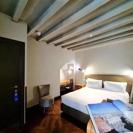 Garibaldi Blu - Wtb Hotel